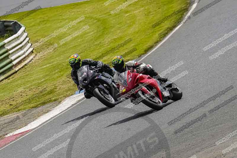 enduro digital images;event digital images;eventdigitalimages;mallory park;mallory park photographs;mallory park trackday;mallory park trackday photographs;no limits trackdays;peter wileman photography;racing digital images;trackday digital images;trackday photos